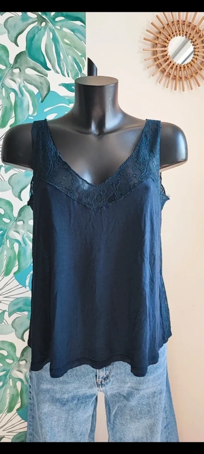 Débardeur dentelle taille 38/40 - photo numéro 5