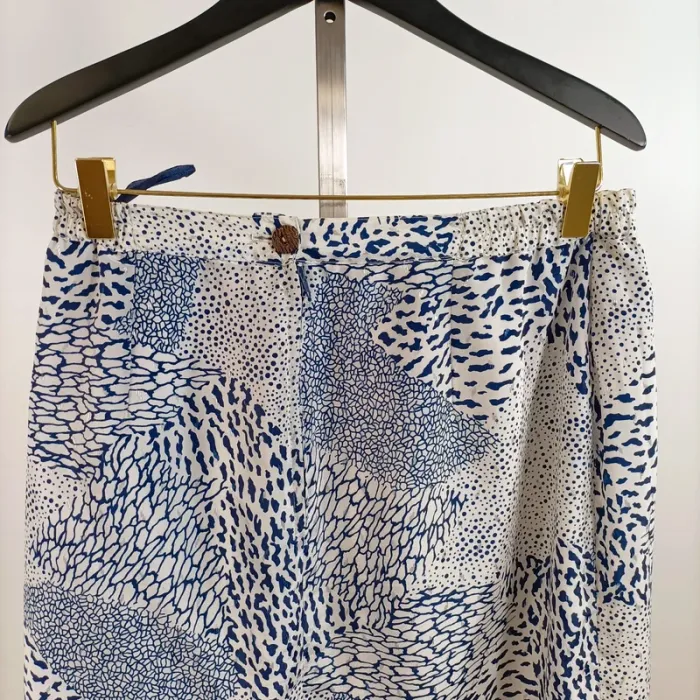 Jupe droite mi-longue imprimé bleu blanc abstrait made in France taille S A1392 - photo numéro 3