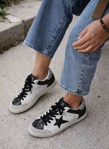 Basket femme pointure 40 bon état 