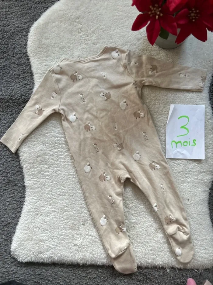 Pyjama ~ primark ~ 3/6 mois - photo numéro 3