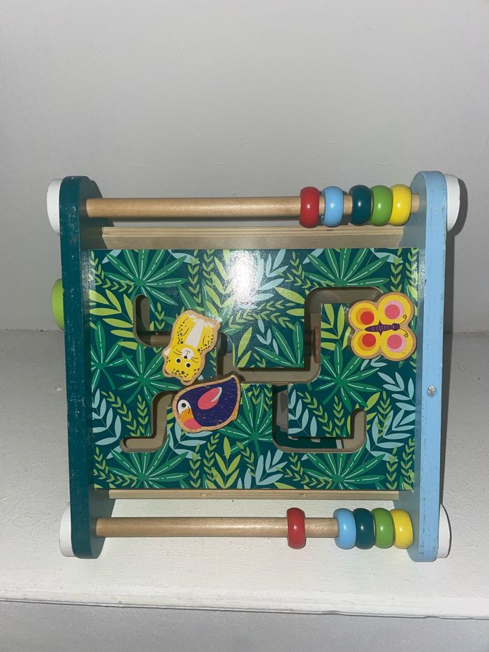 Jouet en bois d’éveil !