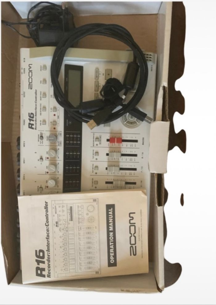 Zoom R16 table de mixage - photo numéro 5