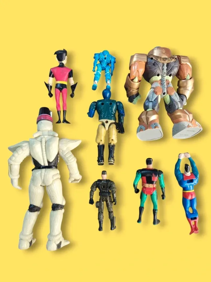 Lot figurines variées – Superman, Robin, Gormiti, Power Rangers, Biometal Mutant, GI Joe - photo numéro 2