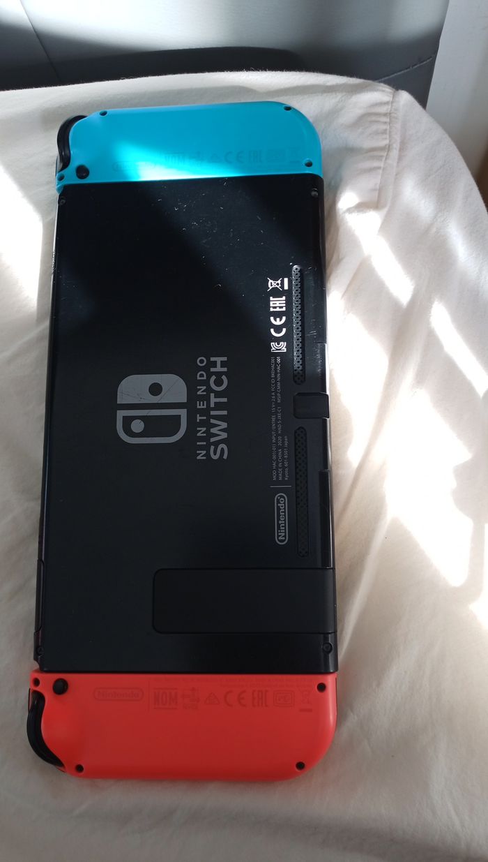 Nintendo switch à vendre - photo numéro 2