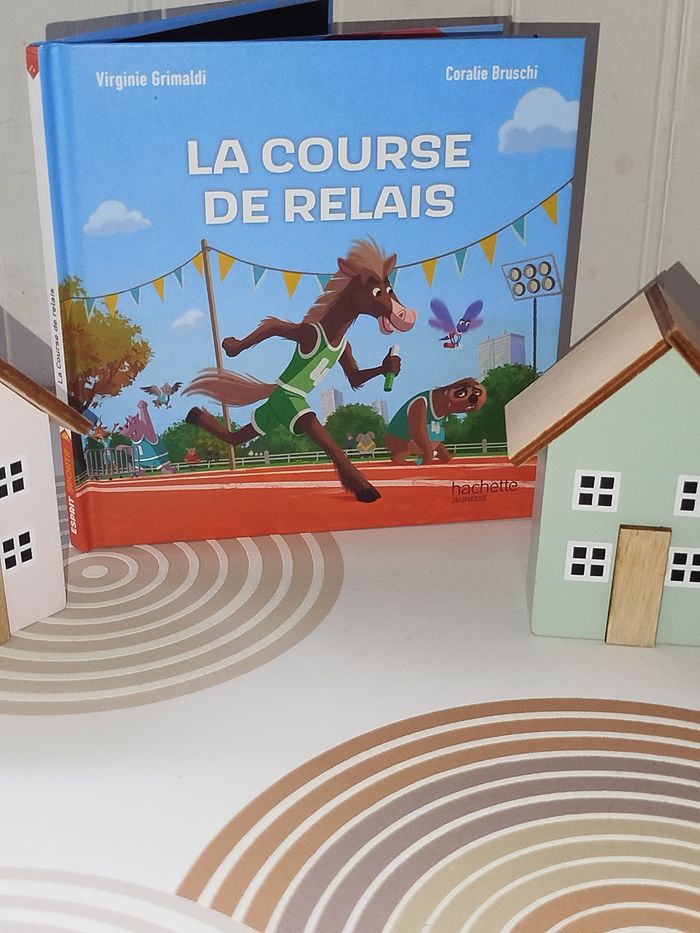 📚 Hachette Jeunesse La course de relais Neuf