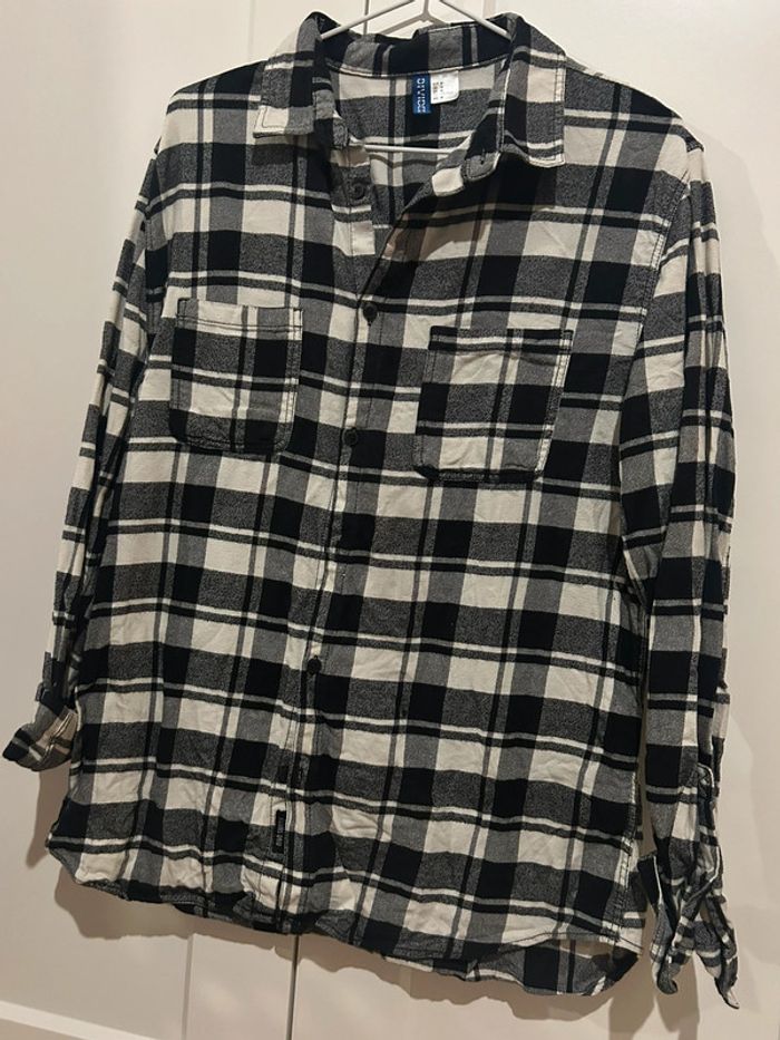 563 - chemise épaisse à carreaux noirs et blancs