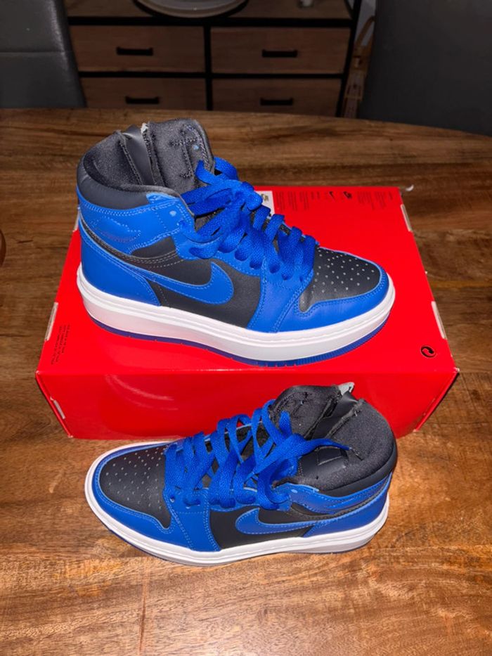 Baskets Air Jordan 1 P.36,5 Neuves unisex - photo numéro 2