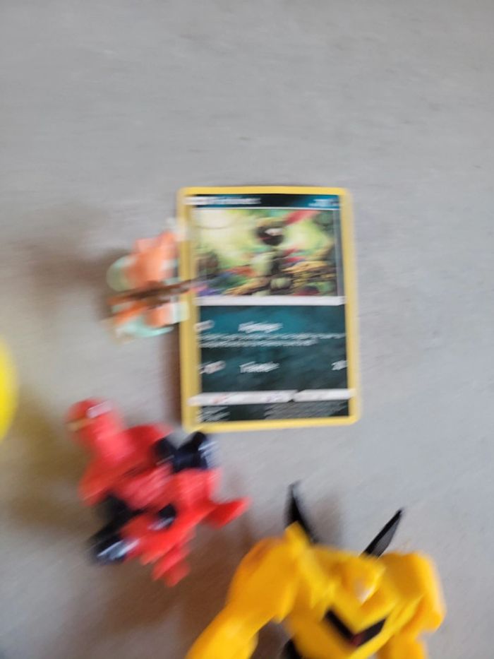 Lot Jouet divers spiderman smurf anse spnier bateaux collier - photo numéro 8