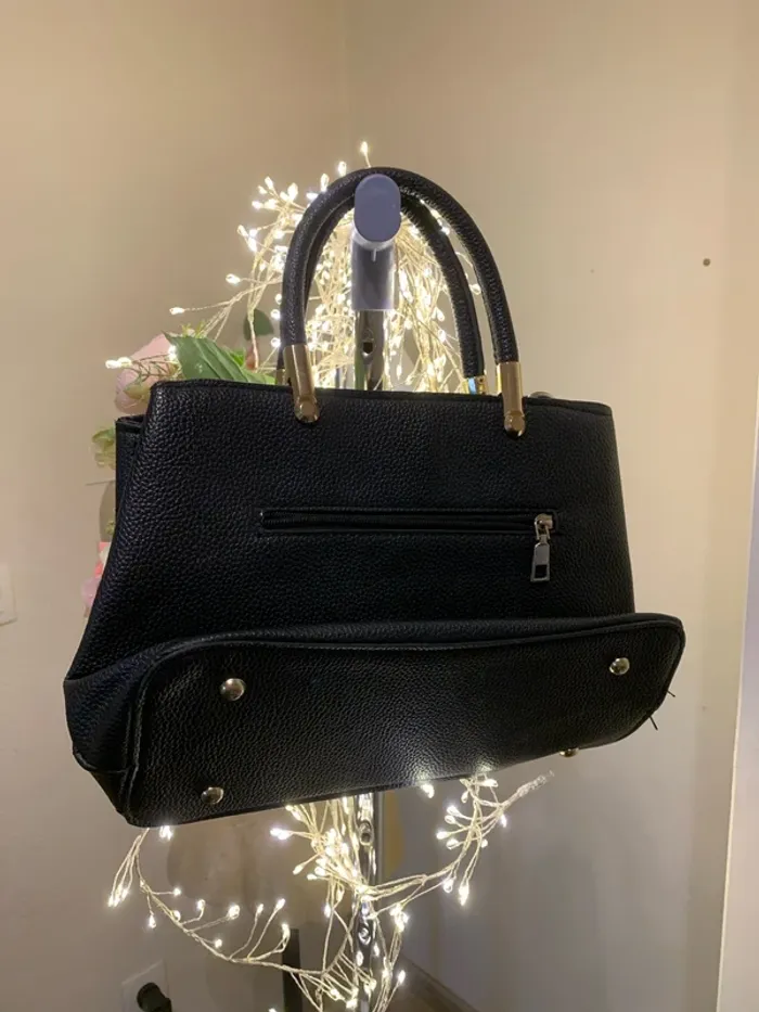 Joli sac 30x 22 cm avec breloques - photo numéro 3