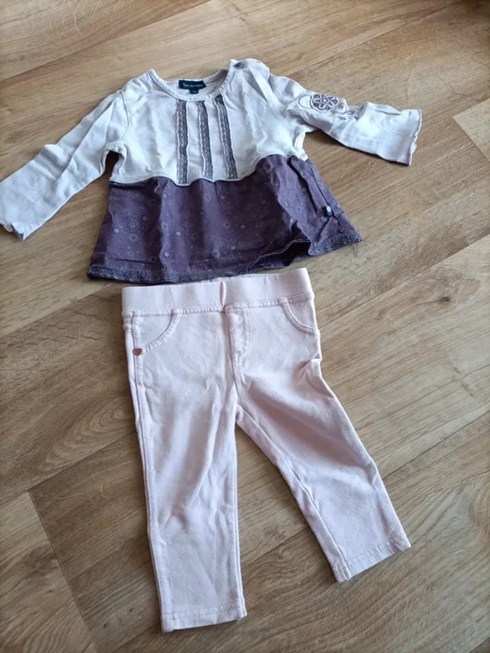 Ensemble t-shirt et jegging rose et violet taille 12 mois