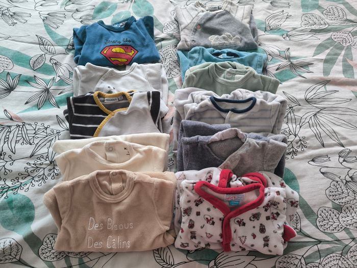 Gros lot 3 mois complet - photo numéro 7