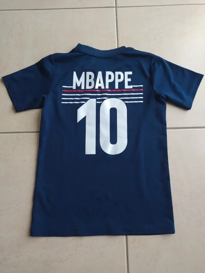 Maillot de foot équipe de France taille 10 ans Mbappe - photo numéro 6