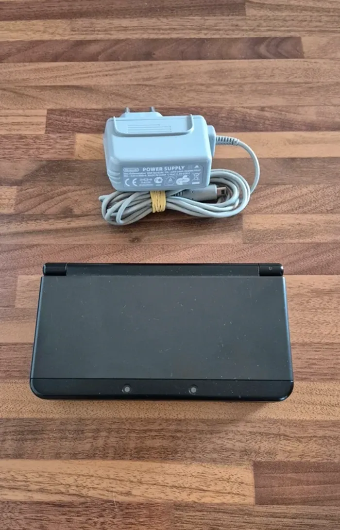Console Nintendo New 3DS - photo numéro 3