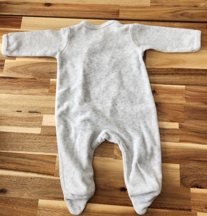 Pyjama 1 mois - photo numéro 2