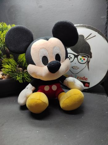 peluche disney Mickey souris noir jaune rouge blanc Doudou PE0305