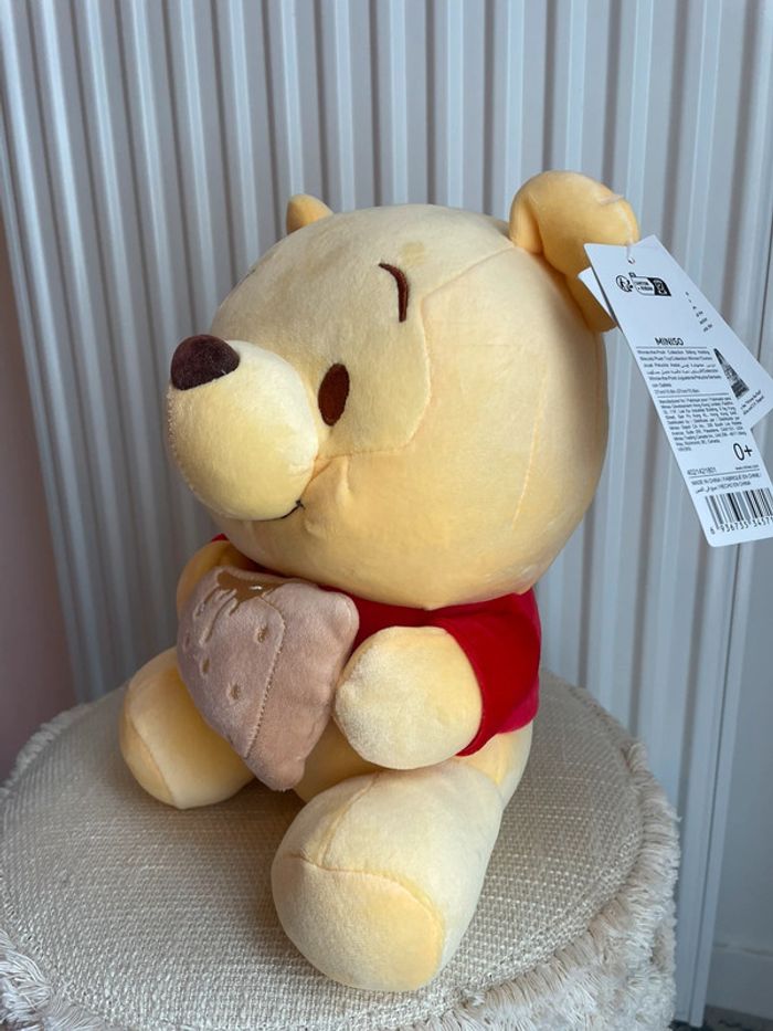 Peluche Disney Winnie l’ourson 🍯 - photo numéro 2