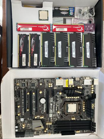 Carte mère Z77, i7-3770k, 32Go RAM