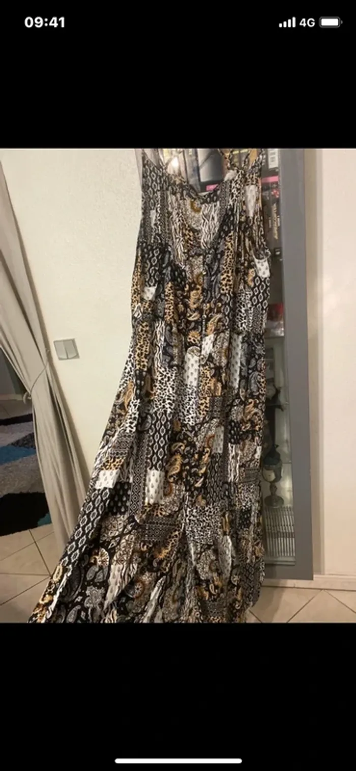 superbe robe longue bretelle FSTVL ms mode 50