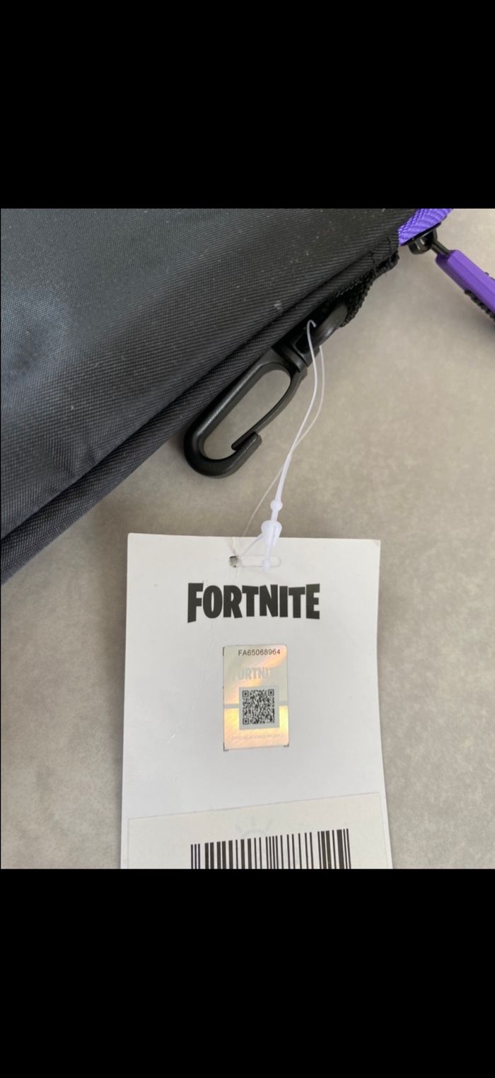 Housse pochette pour tablette Fortnite - photo numéro 9