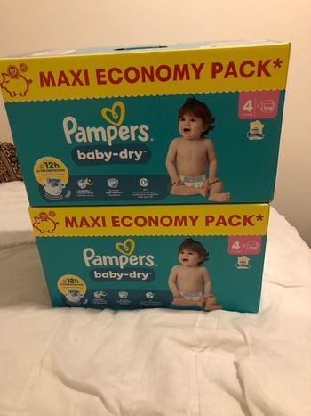 2 carton de couche Pampers taille 4