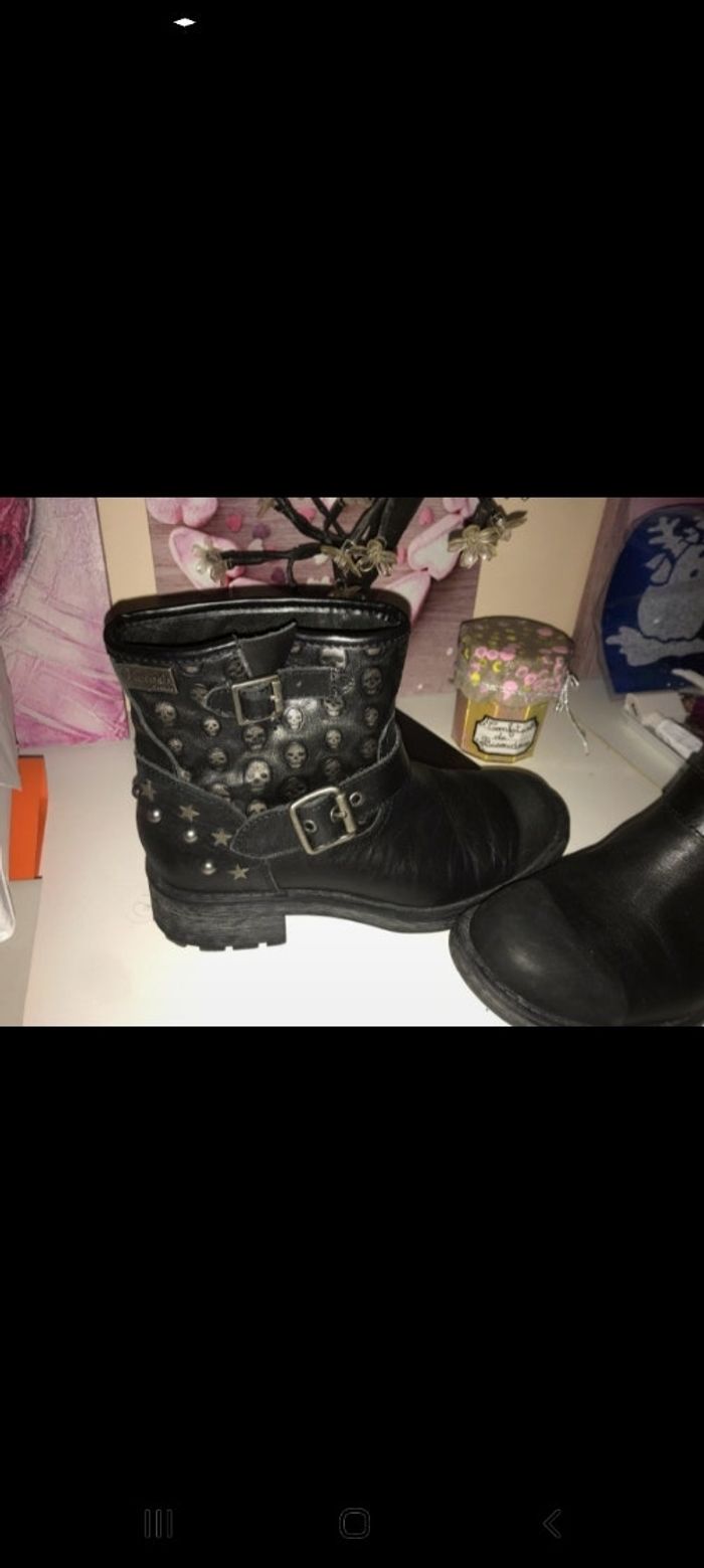 Bottines noir en cuir vieilli Victoria Couture neuves pointure 37
