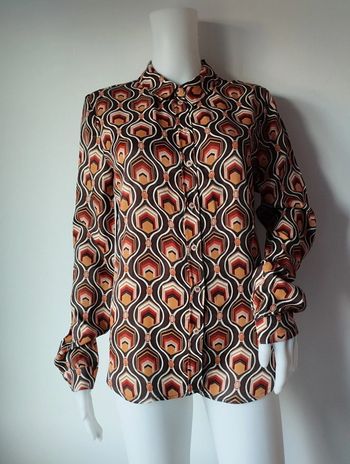 Chemise taille M satinée et rétro