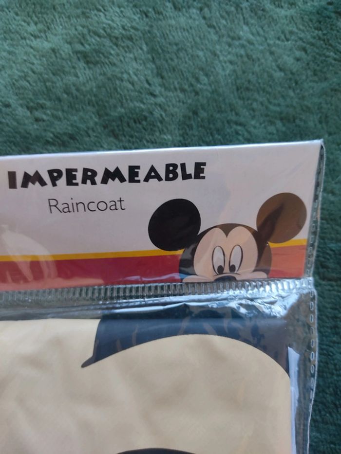 Imperméable enfant Disney 6 ans Mickey Mouse Neuf