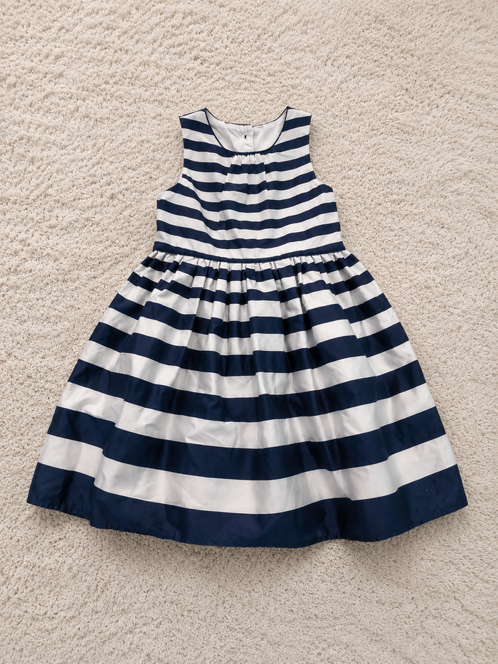 Robe 4/5 ans - photo numéro 1