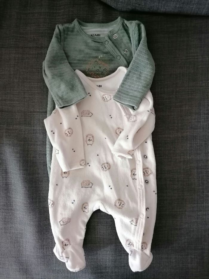 Lot de pijamas bébé 1 mois - photo numéro 2
