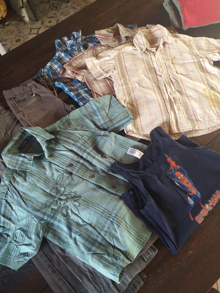 Lot 13 vêtements garçon 6 ans - photo numéro 5