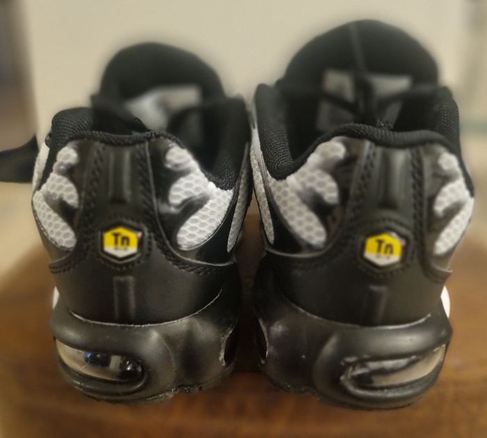 Basket TN taille 33 - photo numéro 3