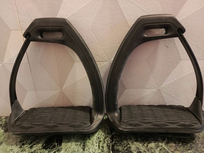 Êtriers sécurité Fouganza - photo numéro 2