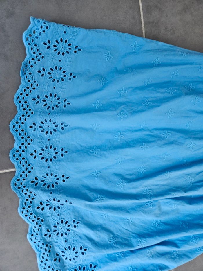 Robe Primark, taille 6-7 ans(122cm), portée 2-3 fois, Vraiment Comme Neuve - photo numéro 5