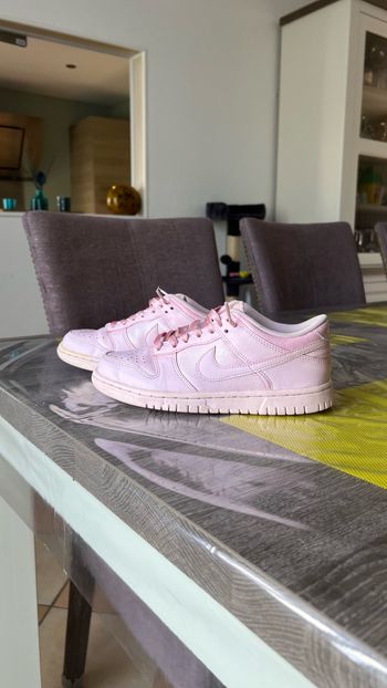 nike dunk prism pink