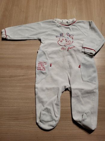 Pyjama taille 12 mois (74 cm)