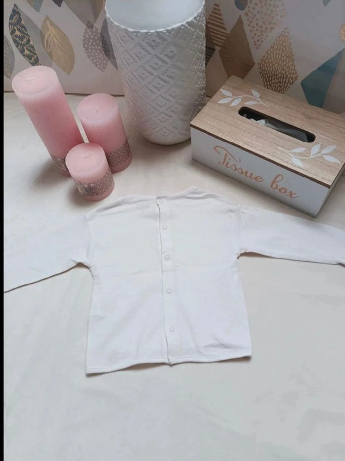 Tee-shirt manches longues neuf Kiabi fille 6 mois - photo numéro 4