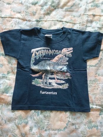 Tee-shirt dinosaure 3/4 ans