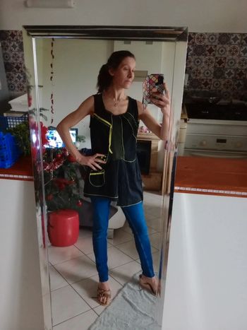 Tunique femme taille 5 noire et verte jaune c57