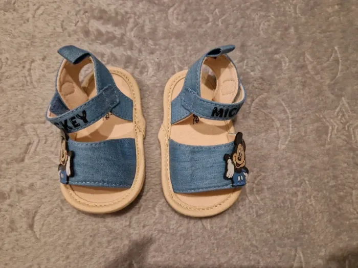 Chaussures bébé
