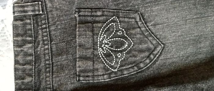 Pantacourt en jean avec broderies gris fille 8 ans lotus spirit - photo numéro 8