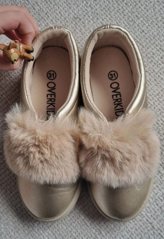 Mocassins dorés fausse fourrure pointure 31 - photo numéro 4