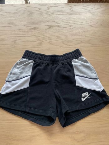 Short de sport Nike