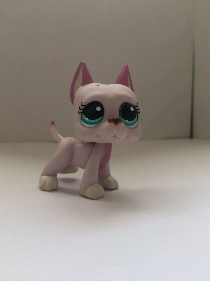 Pet shop : chien danois rose - photo numéro 2