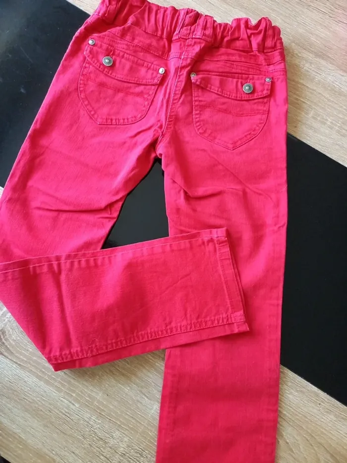 Jeans rouge 10 ans - photo numéro 6