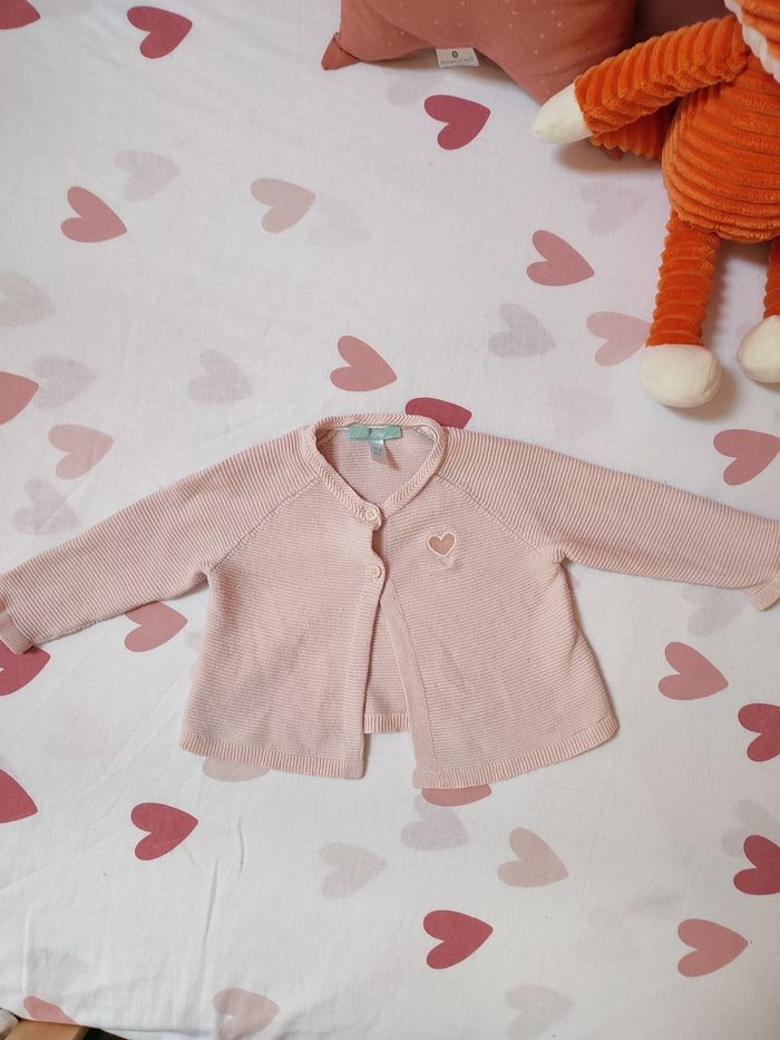 Gilet bébé fille - cœur - 6 mois - Très bon état - Obaïbi