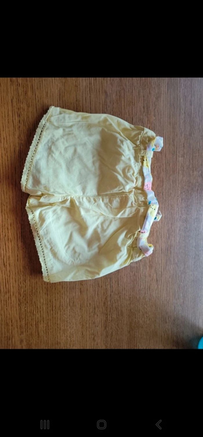 Short léger taille 18mois - photo numéro 2