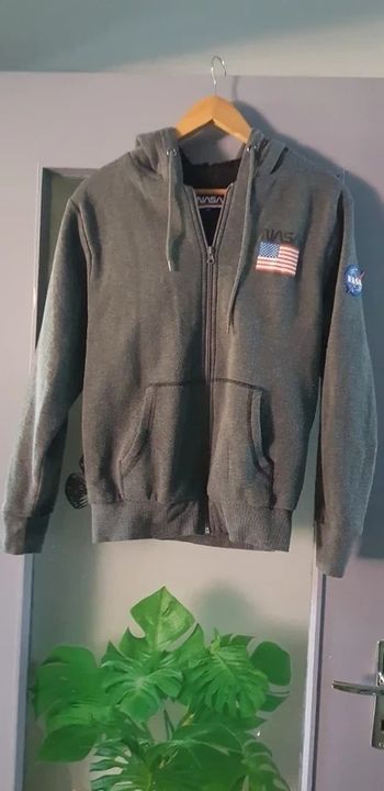 Veste nasa S soit 16 ans etat excellent 