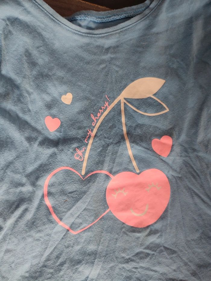 Deux t-shirt fille - photo numéro 2