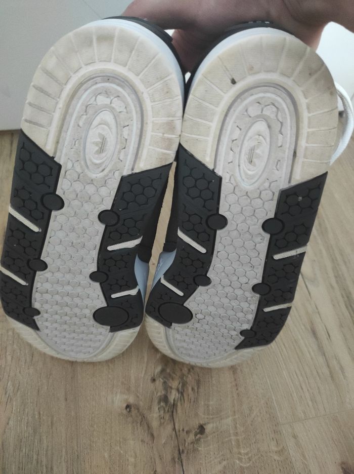 Chaussures Adidas Originals - photo numéro 5