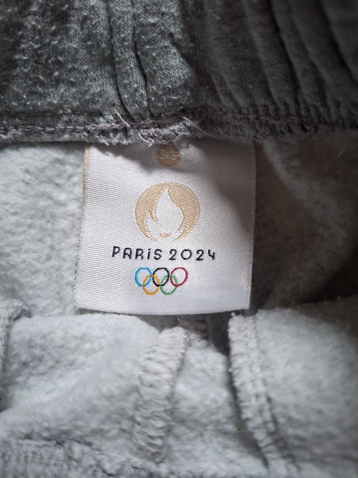 Survêtement paris 2024  2 3 ans - photo numéro 2